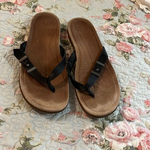 UGG leather sandals  - Picture 1 of 4